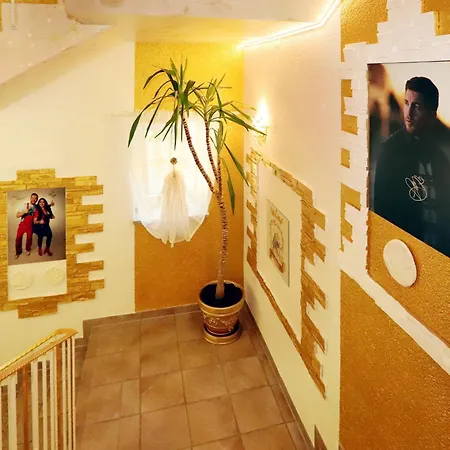 Hotel Schlagerschloss *