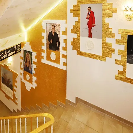 Hotel Schlagerschloss Eisfeld