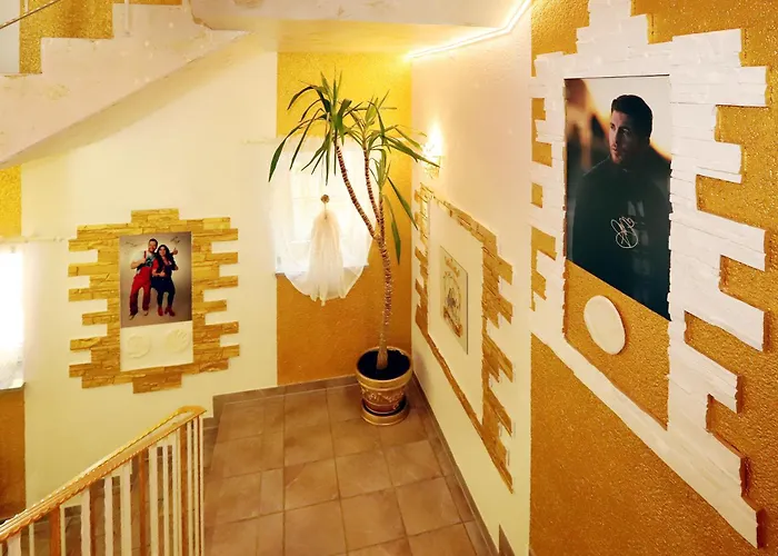 Hotel Schlagerschloss *